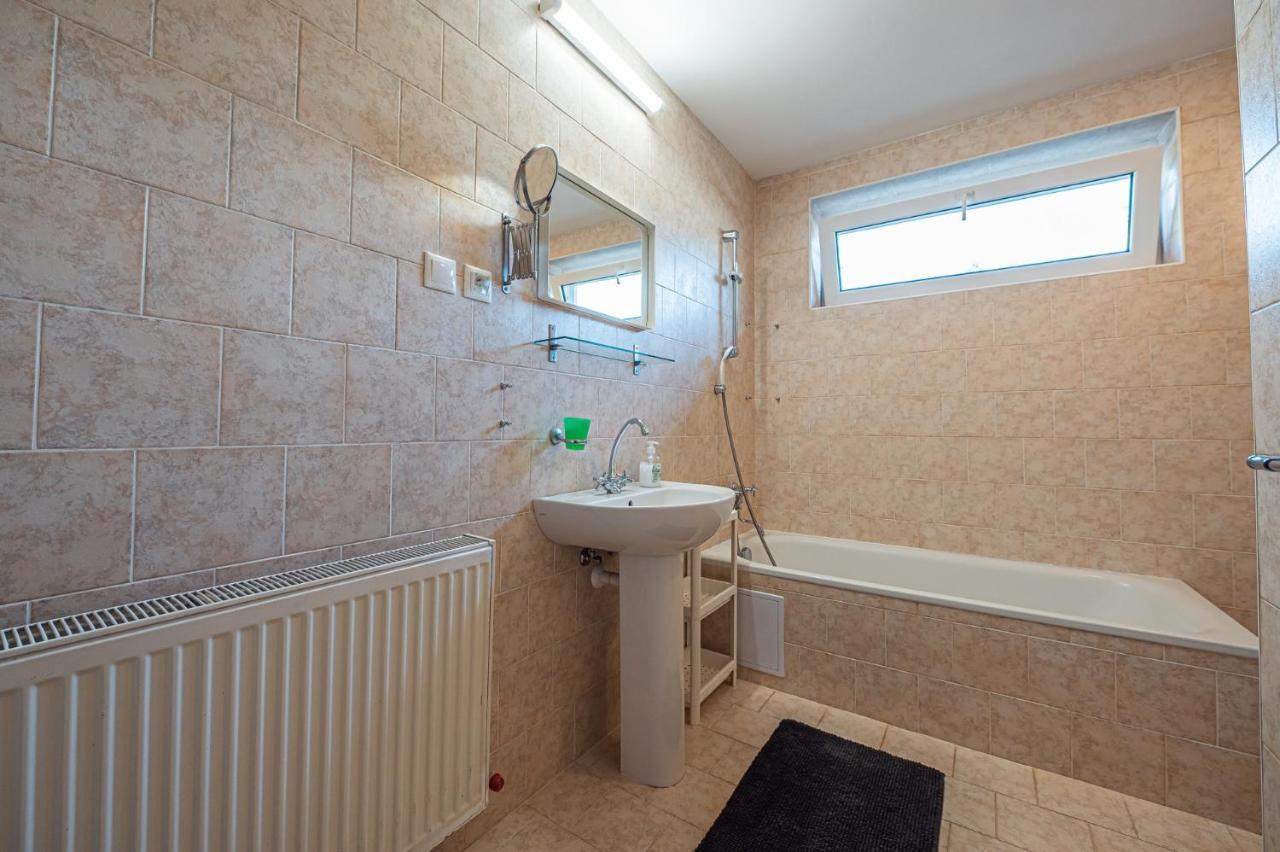 Xlsuite Apartment Comfort بييشتِني المظهر الخارجي الصورة